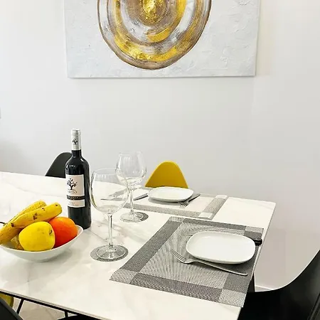 Apartament Encantador En Ayala By Sharingco